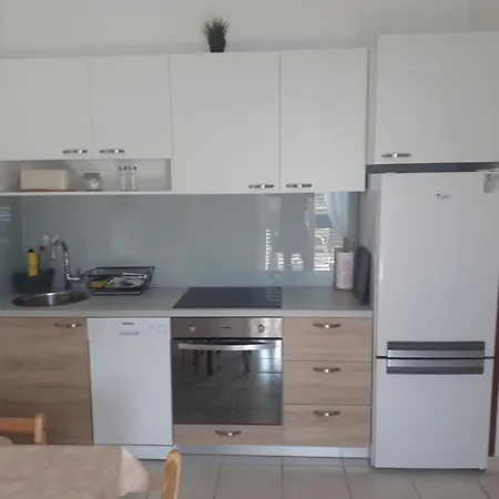 Apartament Niccole Pinezići