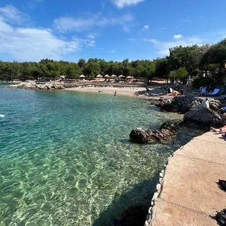 Niccole Apartament Pinezići