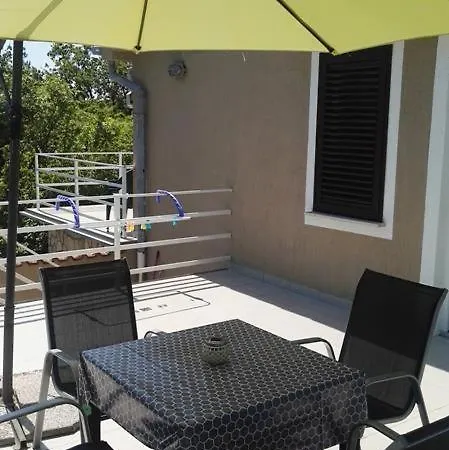 Apartament Niccole Pinezići