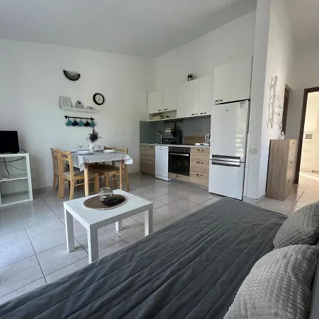 Terrace 50 * Pinezići