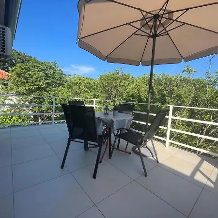 Terrace 50
